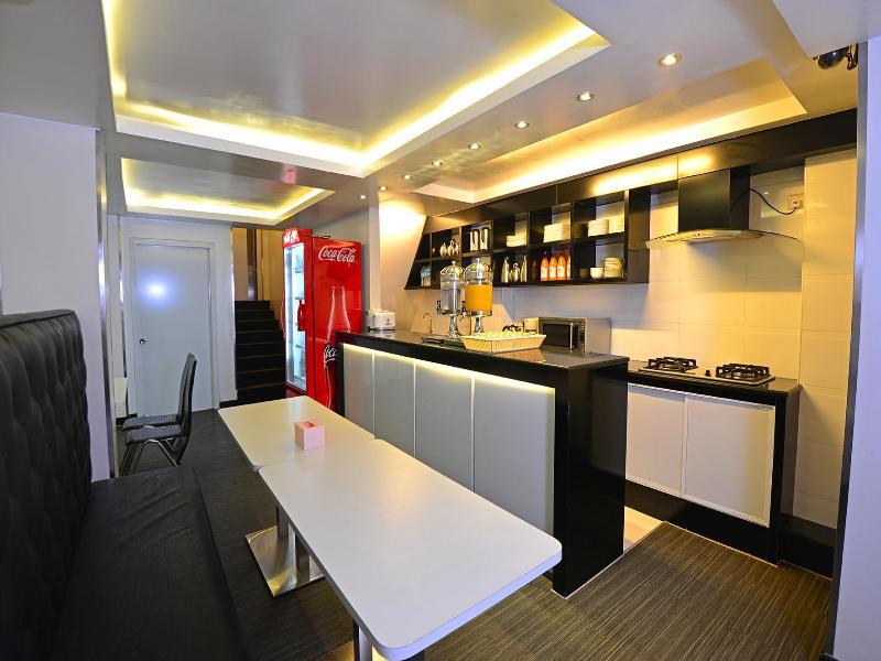 Clover City Center Hotel Yangon Exterior foto