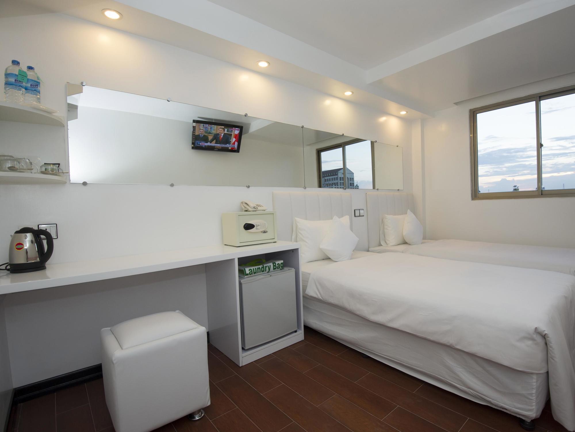 Clover City Center Hotel Yangon Exterior foto