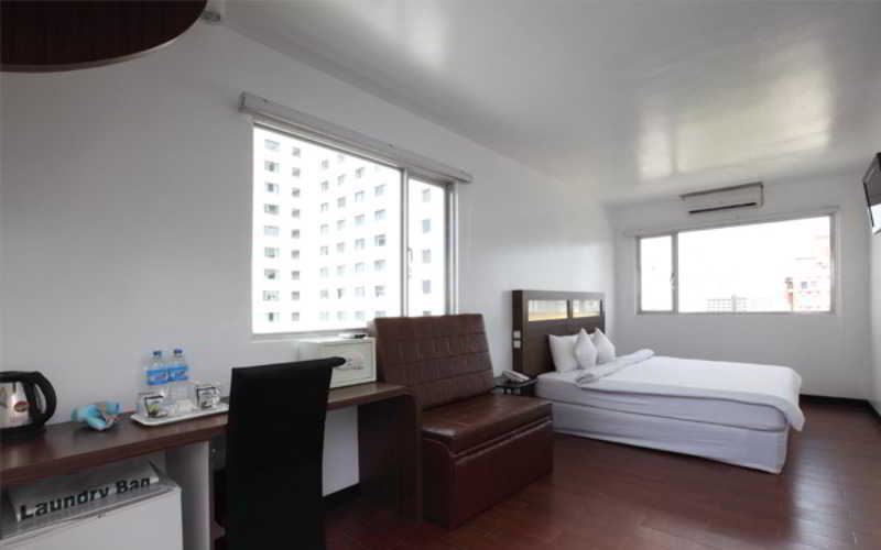 Clover City Center Hotel Yangon Exterior foto