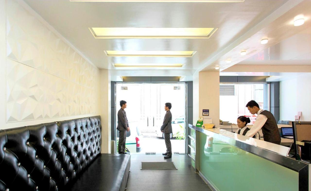 Clover City Center Hotel Yangon Exterior foto